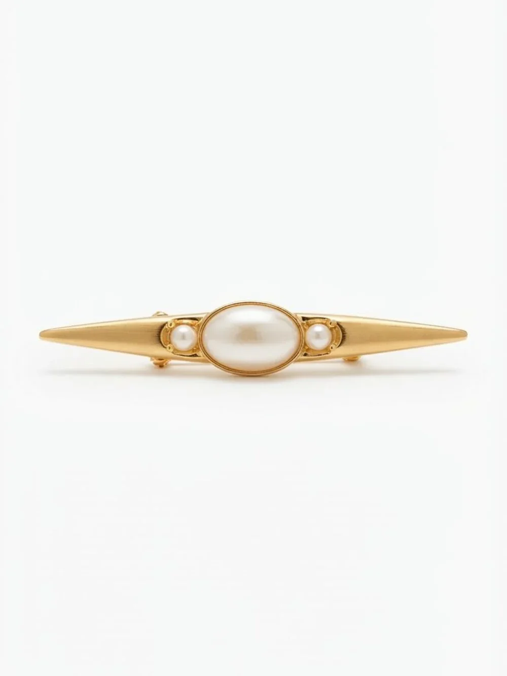Vintage Gold-Tone Faux Pearl Bar Brooch | Retro Sleek Tapered Lapel Pin